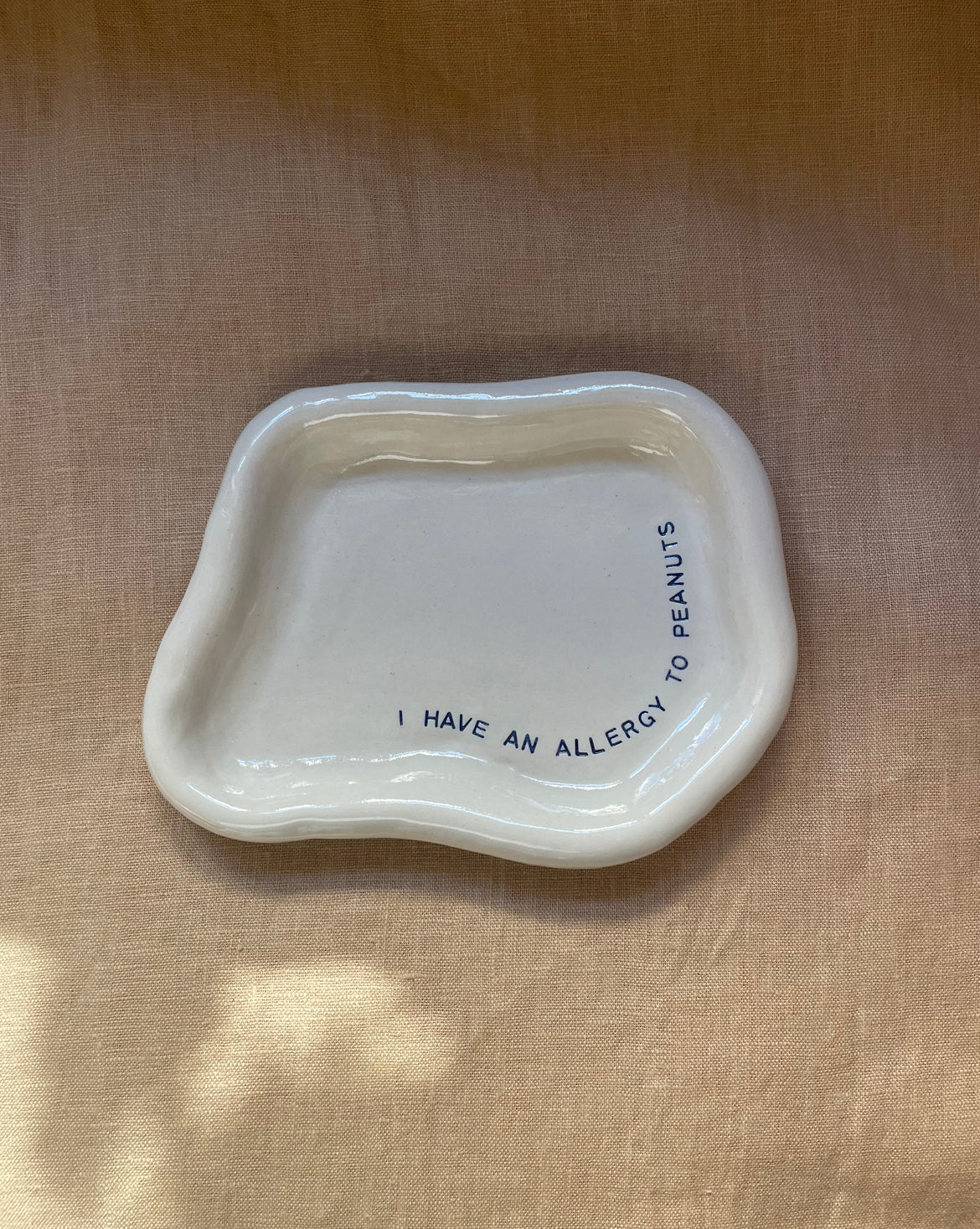 'allergy to peanuts' dish