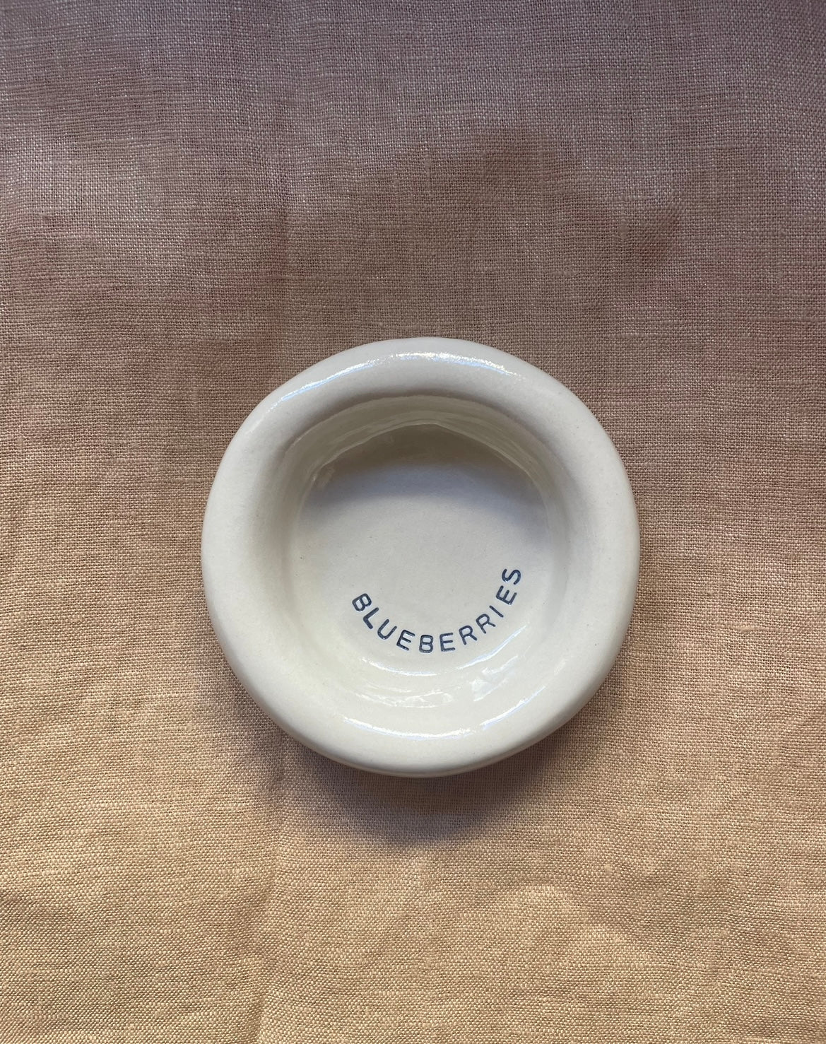 'blueberries' circular dish