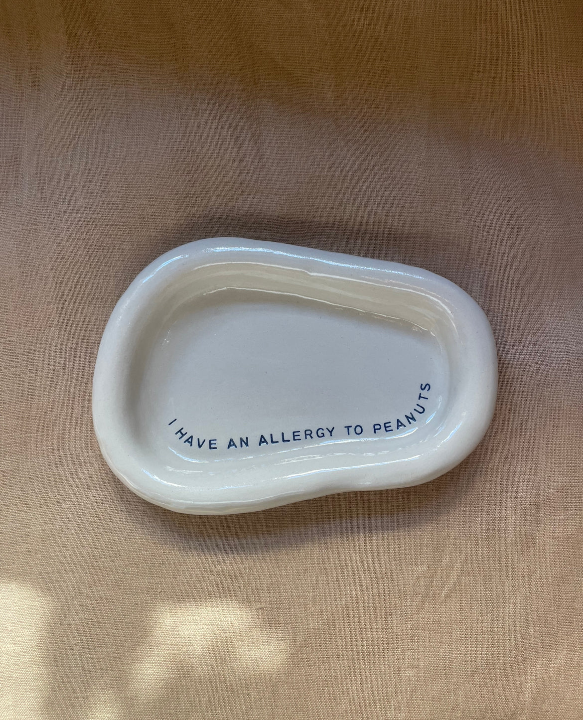 'allergy to peanuts' dish