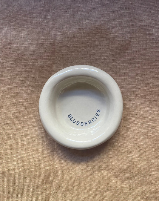 'blueberries' circular dish