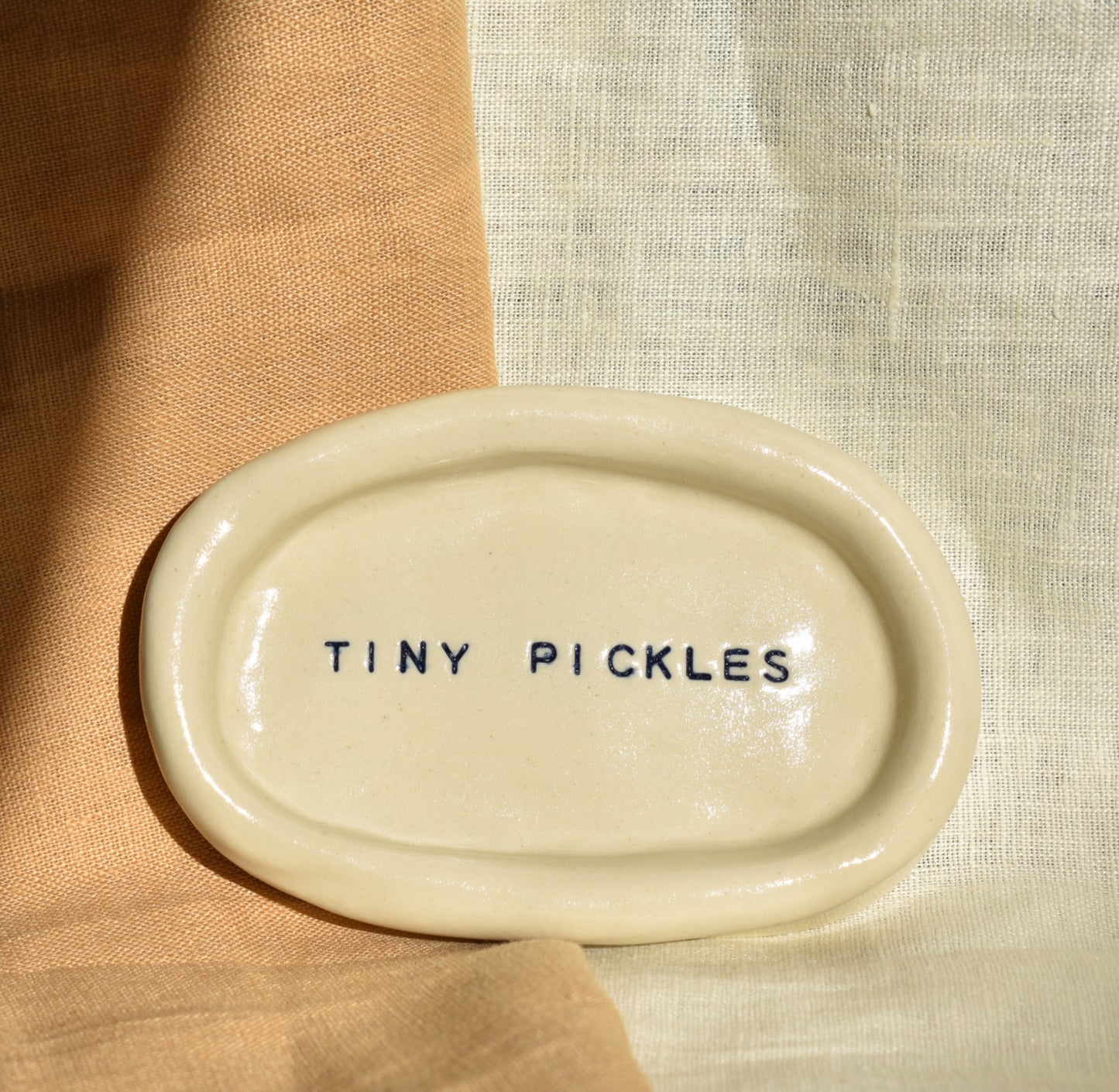 ꞌTiny Picklesꞌ Dish